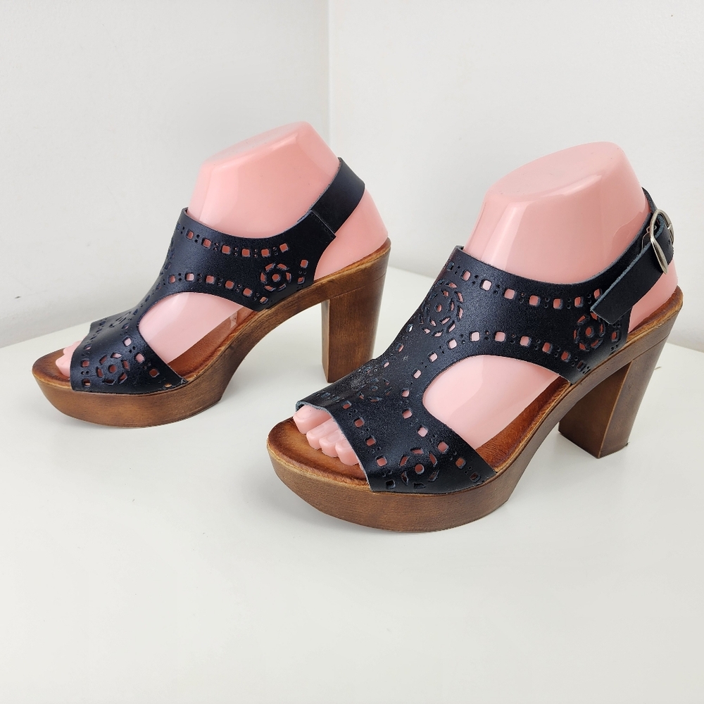 Eric Michael Women shoes Platform Heel Black size 38 or 7.5